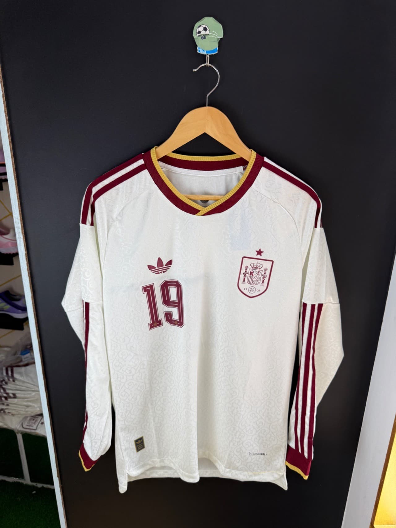 Spain 26 wc Away long sleeves